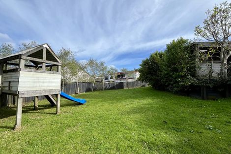 Photo of property in 26 Orinda Close, Botany Downs, Auckland, 2010