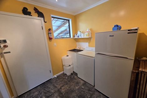 Photo of property in 90 Salcombe Street, Kaitangata, 9210