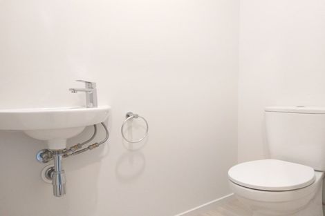 Photo of property in 304 Cannon Hill Crescent, Mount Pleasant, Christchurch, 8081