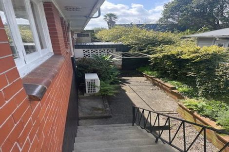 Photo of property in 1/45 Rawhiti Road, One Tree Hill, Auckland, 1061