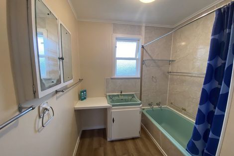 Photo of property in 75 Mould Street, Waitara, 4320