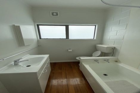 Photo of property in 9/21 Collins Avenue, Tawa, Wellington, 5028