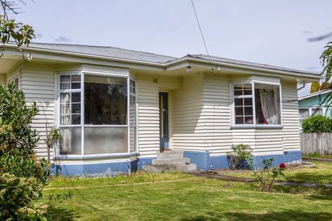 Photo of property in 16 Oxford Street, Lansdowne, Masterton, 5810