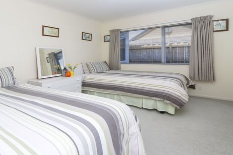 Photo of property in 1/1 Amberwood Drive, Northpark, Auckland, 2013