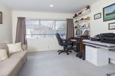 Photo of property in 1/1 Amberwood Drive, Northpark, Auckland, 2013