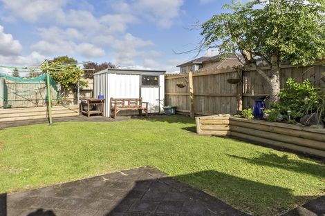 Photo of property in 1/1 Amberwood Drive, Northpark, Auckland, 2013
