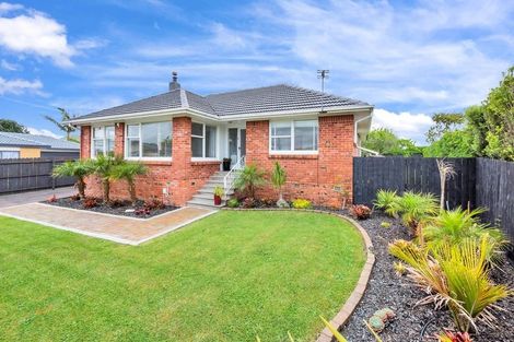 Photo of property in 7 Waitaki Street, Henderson, Auckland, 0612