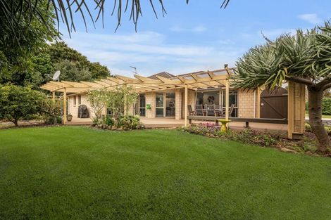 Photo of property in 112d Victoria Avenue, Waiuku, 2123