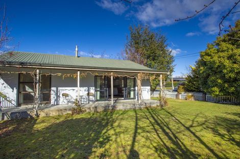 Photo of property in 4 Payne Place, Arrowtown, 9302