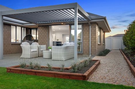 Photo of property in 44 Sequoia Way, Rangiora, 7400