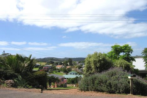 Photo of property in 10 Wellington Road, Surfdale, Waiheke Island, 1081