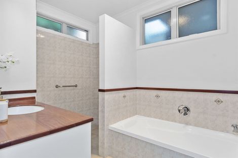 Photo of property in 24b Clyde Street, Mount Maunganui, 3116
