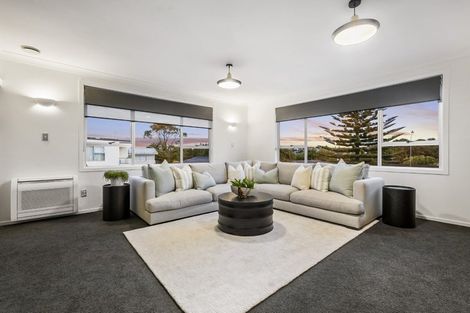 Photo of property in 53 Lynden Avenue, Hillcrest, Auckland, 0627