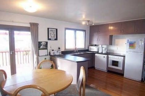 Photo of property in 8 Glenora Place, Hornby, Christchurch, 8042