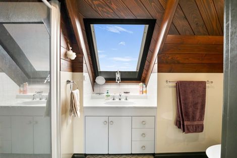 Photo of property in 22 Shakespeare Road, Bastia Hill, Whanganui, 4500