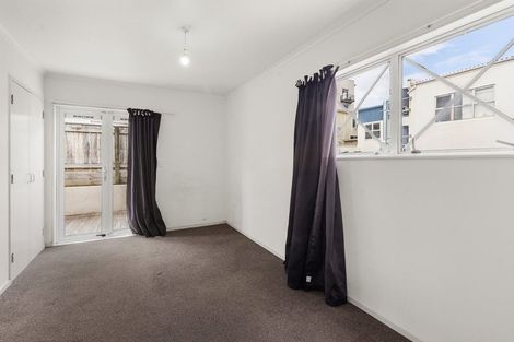 Photo of property in 12b Roxburgh Street, Mount Victoria, Wellington, 6011