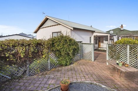 Photo of property in 60 Royal Crescent, Saint Kilda, Dunedin, 9012
