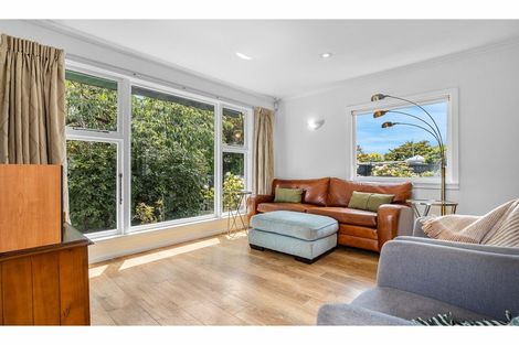 Photo of property in 19 Joyce Crescent, Ilam, Christchurch, 8041