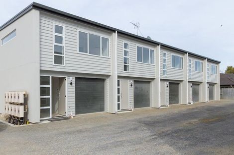 Photo of property in 2/23 Beatty Street, Melville, Hamilton, 3206