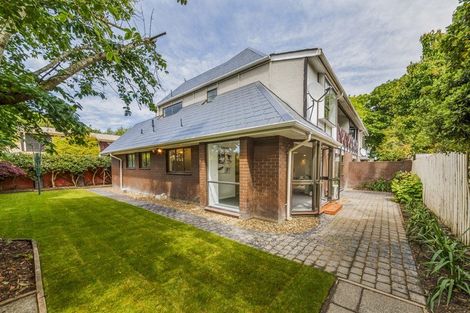 Photo of property in 2/278 Memorial Avenue, Burnside, Christchurch, 8053