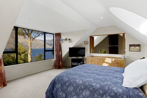 Photo of property in 79 Arawata Terrace, Sunshine Bay, Queenstown, 9300