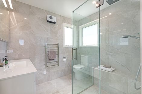 Photo of property in 61 Hartwell Drive, Kelvin Grove, Palmerston North, 4470