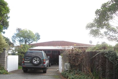 Photo of property in 18 Mamaku Street, Paraparaumu, 5032