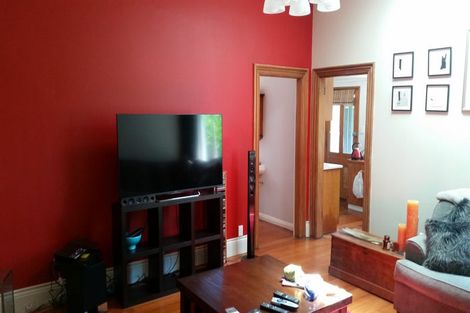 Photo of property in 11 Aorangi Terrace, Thorndon, Wellington, 6011