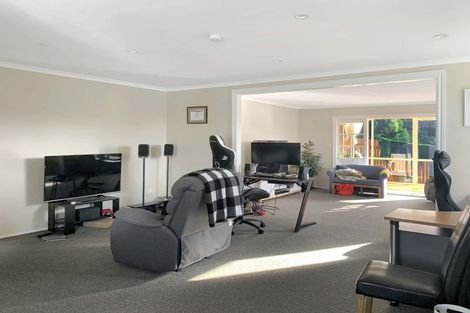 Photo of property in 83 Mark Avenue, Paparangi, Wellington, 6037