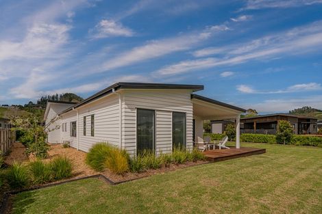 Photo of property in 23 Navigation Drive, Cooks Beach, Whitianga, 3591