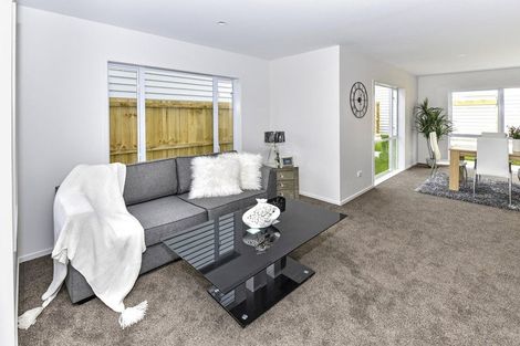 Photo of property in 35 Treestump Road, Takanini, 2112