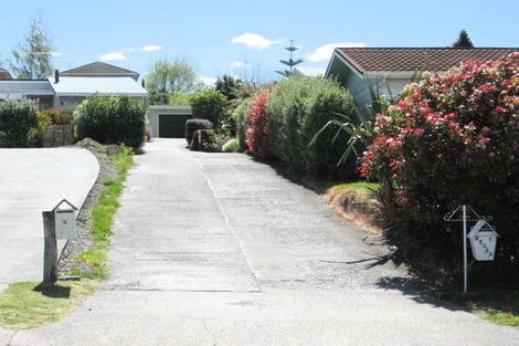 Photo of property in 7 Kinder Street, Acacia Bay, Taupo, 3330