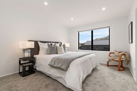 Photo of property in 27 Grain Close, Jacks Point, 9371