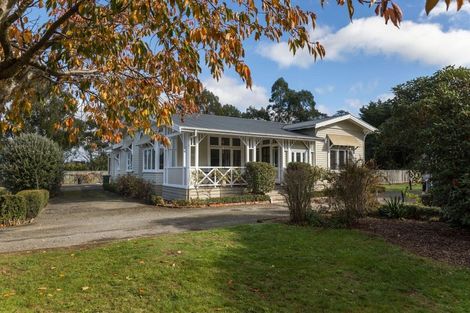 Photo of property in 2 Aerodrome Road, Dannevirke, 4972