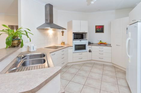 Photo of property in 11a Waller Avenue, Bucklands Beach, Auckland, 2012