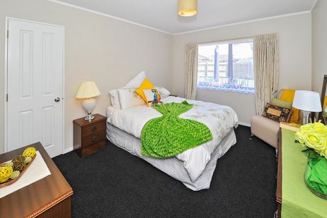 Photo of property in 3 Glenross Drive, Wattle Downs, Auckland, 2103