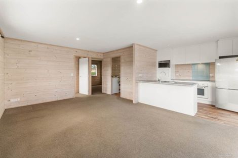 Photo of property in 219a Birkdale Road, Birkdale, Auckland, 0626
