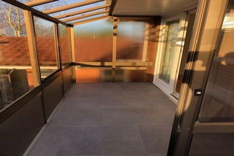 Photo of property in 1/240 Hurstmere Road, Takapuna, Auckland, 0622