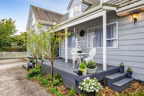 Photo of property in 237a South Road, Hawera, 4610