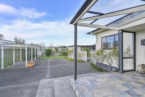 Photo of property in 39 Main Rd Clive, Clive, 4102