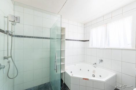 Photo of property in 51 Holyoake Crescent, Avalon, Lower Hutt, 5011