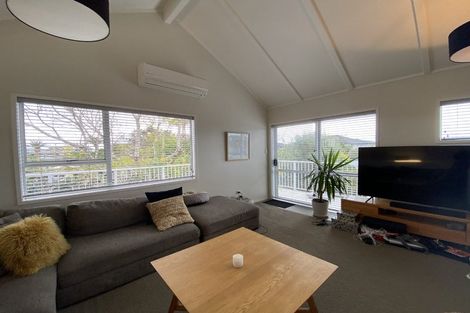Photo of property in 43a Marellen Drive, Red Beach, 0932