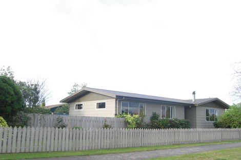 Photo of property in 39 Trigg Crescent, Taradale, Napier, 4112
