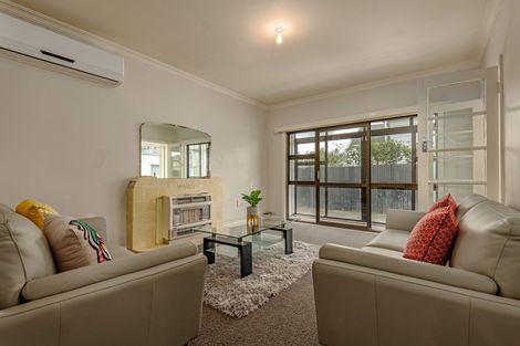 Photo of property in 51 Wood Street, Takaro, Palmerston North, 4410