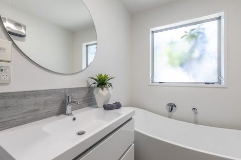 Photo of property in 11a Sequoia Place, Parklands, Christchurch, 8083