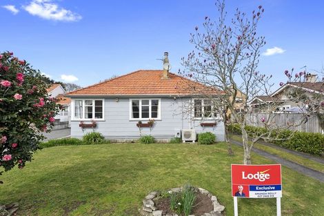 Photo of property in 16 Tranmere Road, Fairfield, Hamilton, 3214