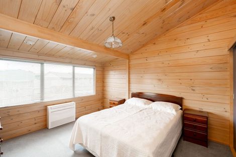 Photo of property in 12 Walton Place, Ngatea, 3503