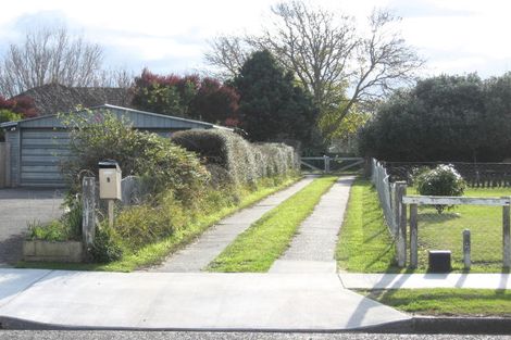 Photo of property in 1 Hillary Crescent, Maraenui, Napier, 4110