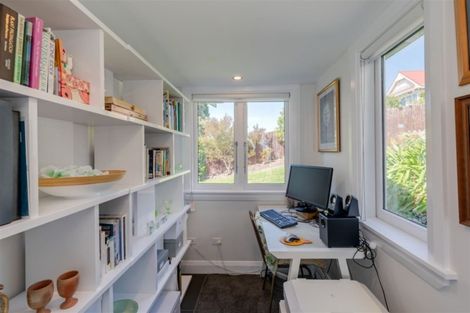 Photo of property in 4 Kidson Terrace, Cashmere, Christchurch, 8022