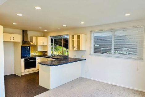 Photo of property in 10 Datura Place, Sunnynook, Auckland, 0620